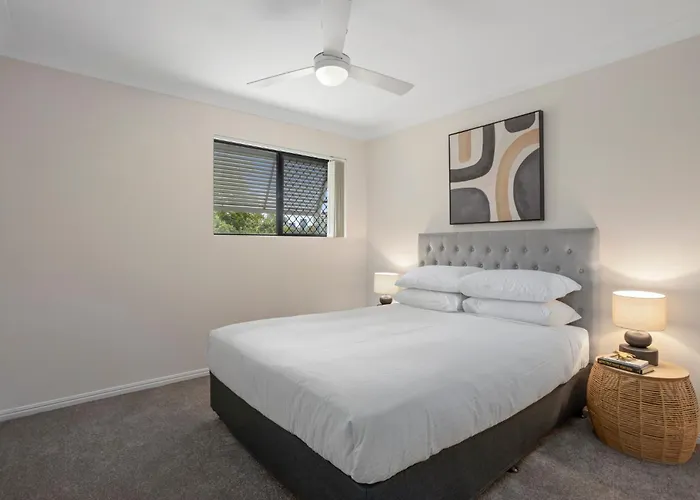 Comfy 2-Bedroom Family Apartment With Free Parking